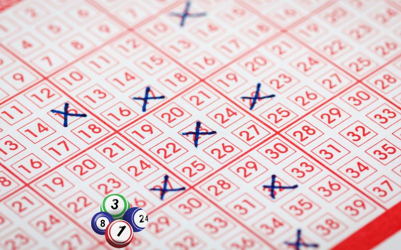 Quan sát bảng kết quả để tìm con số liên quan sau khi ra 02